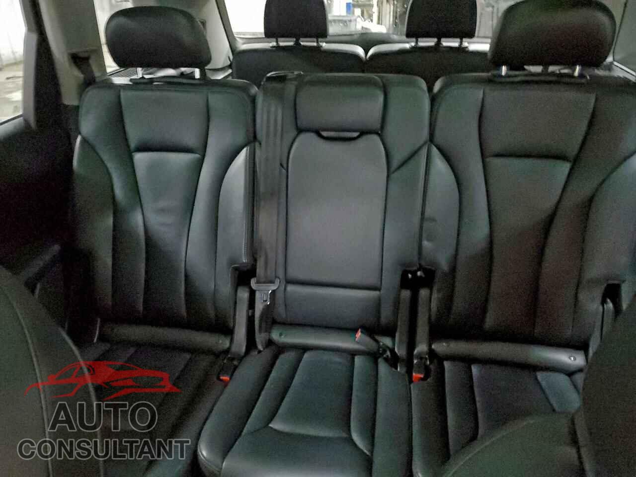 AUDI Q7 2018 - WA1LAAF76JD047929