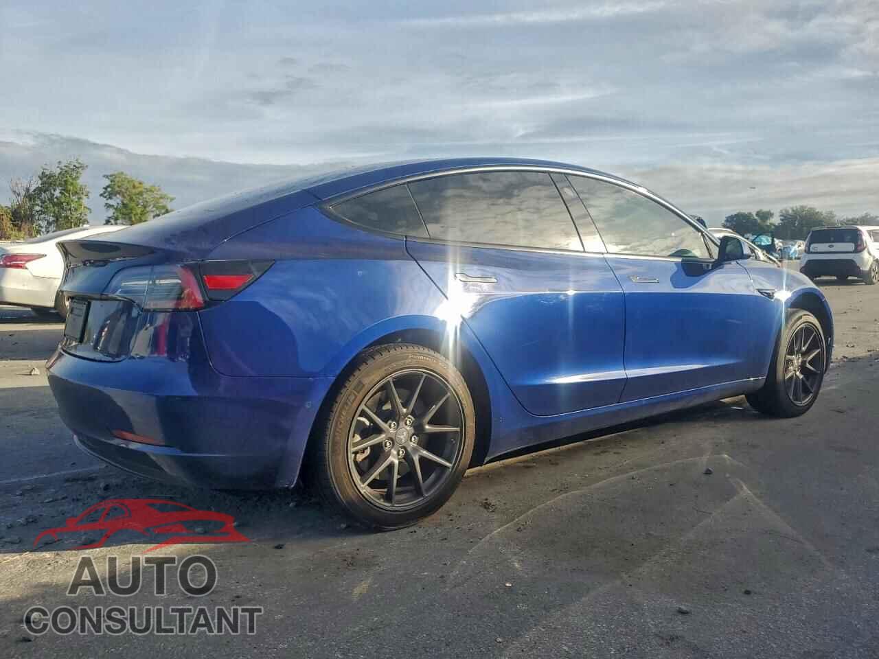 TESLA MODEL 3 2021 - 5YJ3E1EA7MF908488