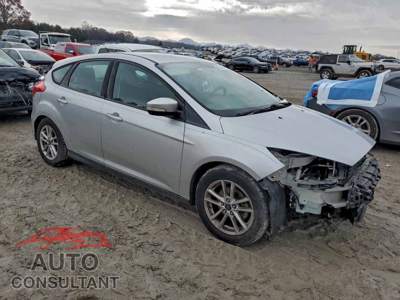 FORD FOCUS 2015 - 1FADP3K23FL223501
