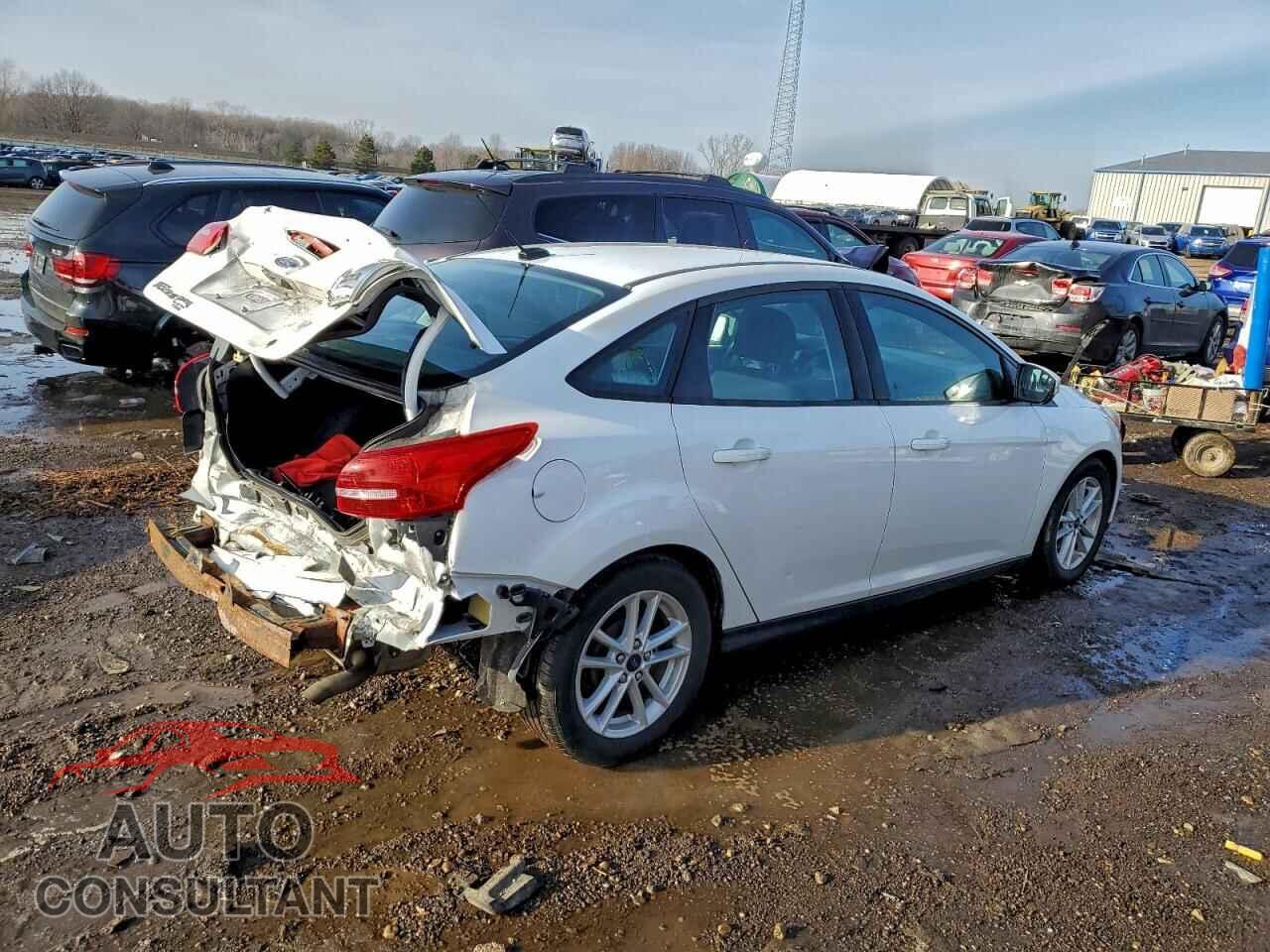 FORD FOCUS 2017 - 1FADP3F26HL237793