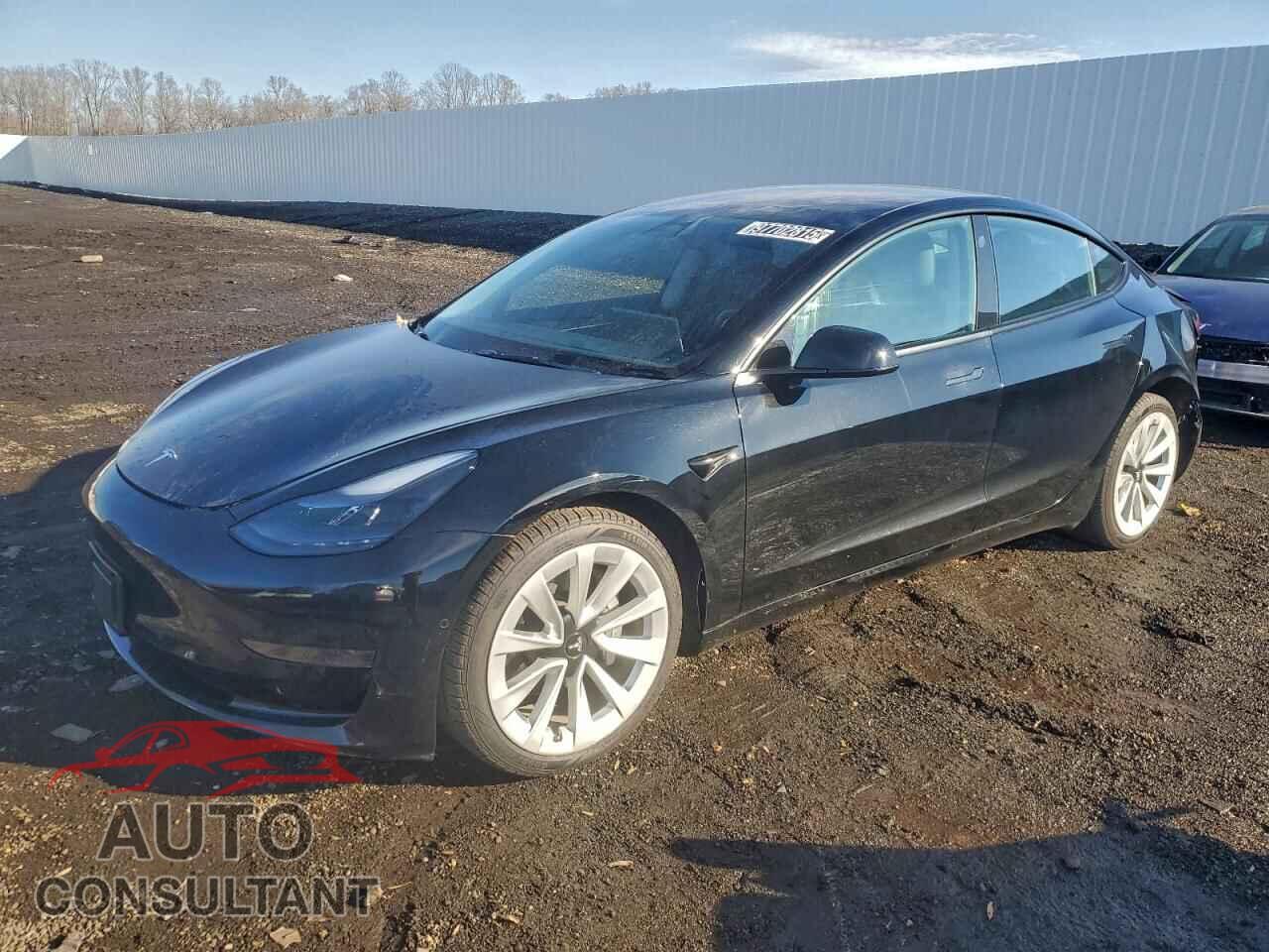 TESLA MODEL 3 2022 - 5YJ3E1EA4NF289561