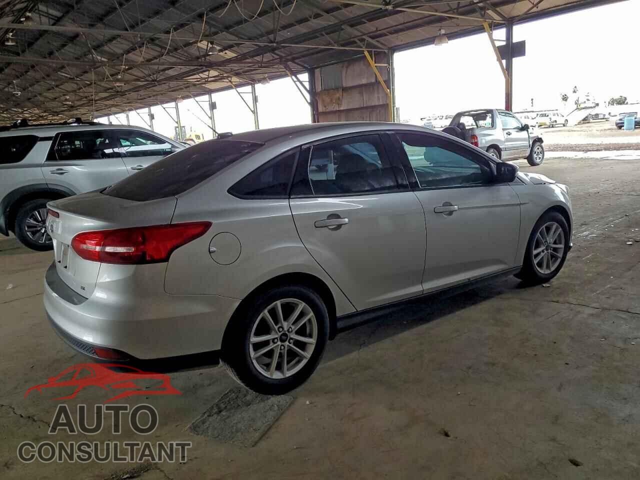 FORD FOCUS 2017 - 1FADP3F23HL343912