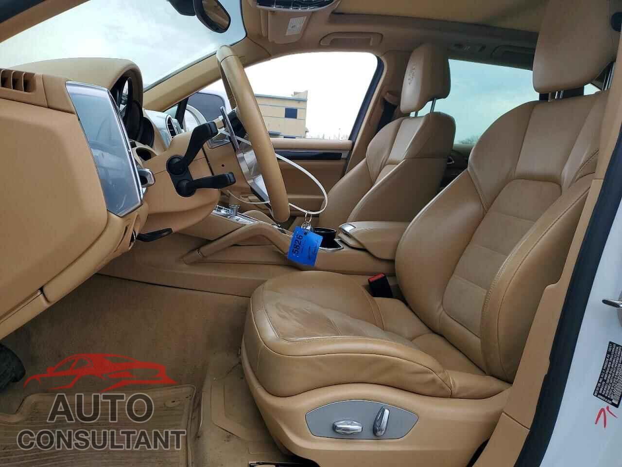 PORSCHE CAYENNE 2017 - WP1AA2A27HKA88945