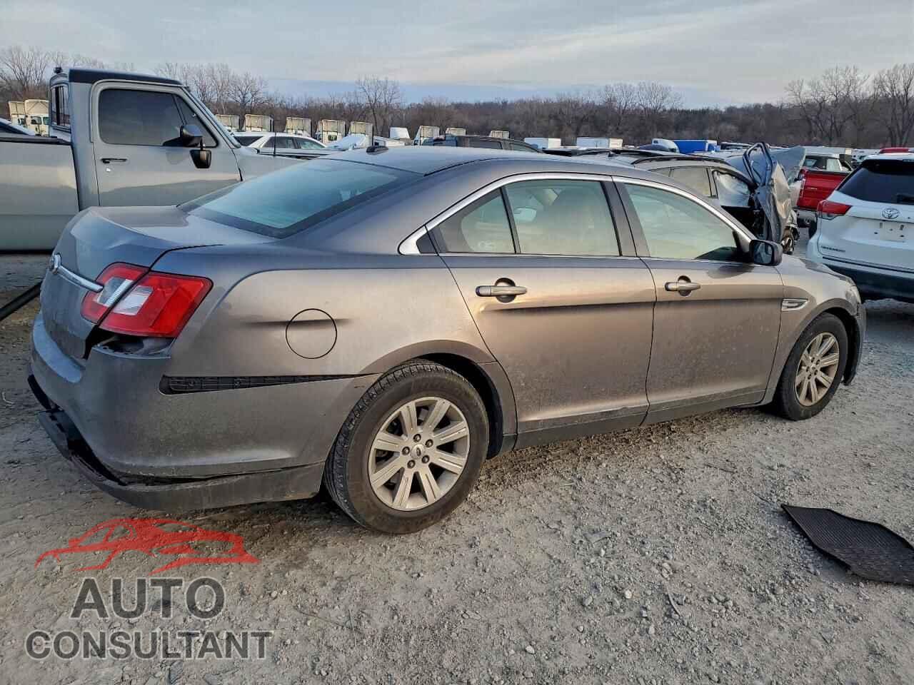 FORD TAURUS 2012 - 1FAHP2DW1CG121937