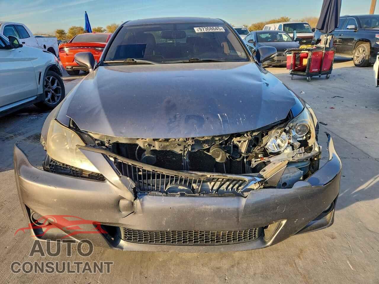LEXUS IS 2013 - JTHBF5C26D5190444