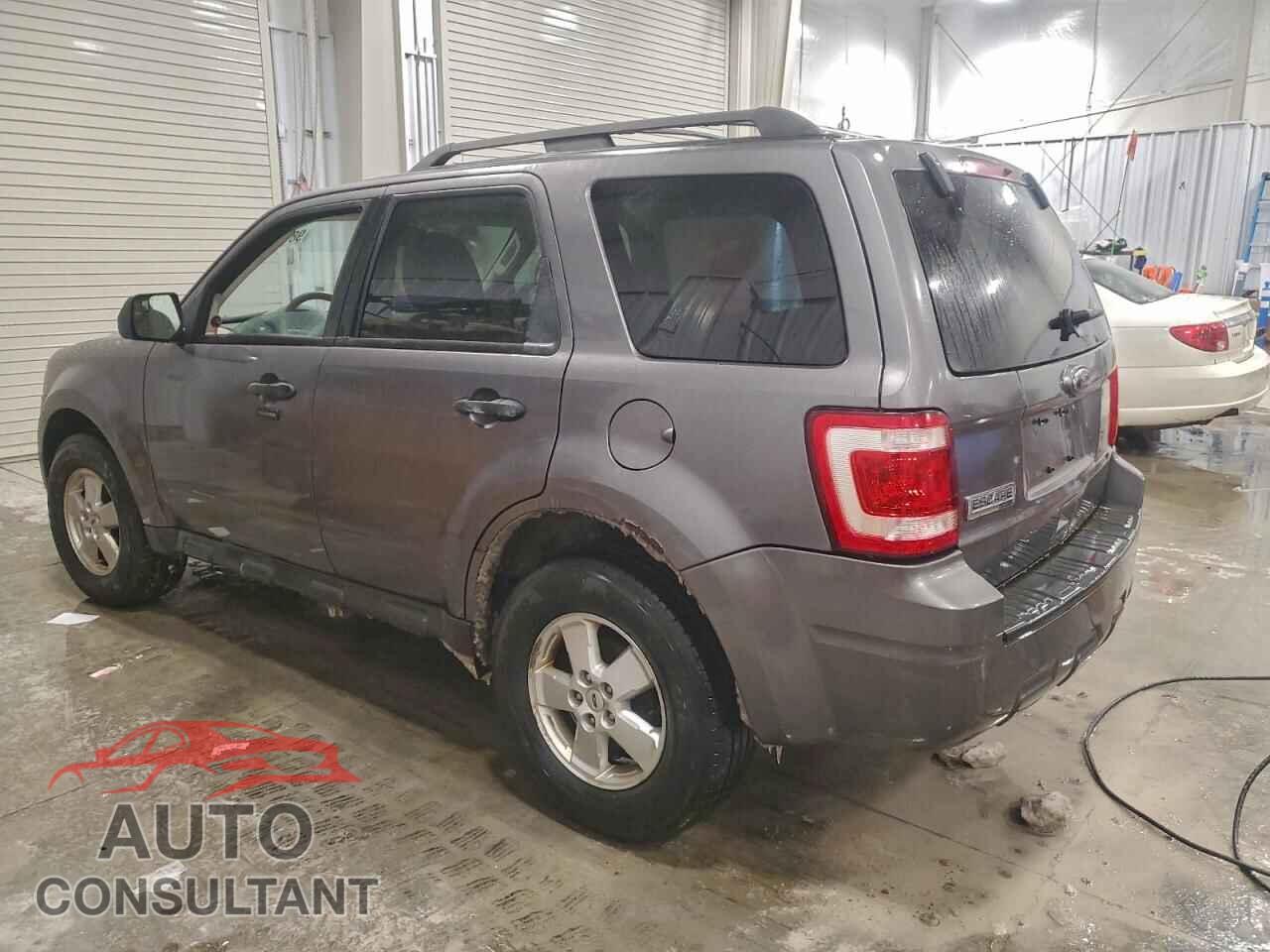 FORD ESCAPE 2010 - 1FMCU9D71AKC61541