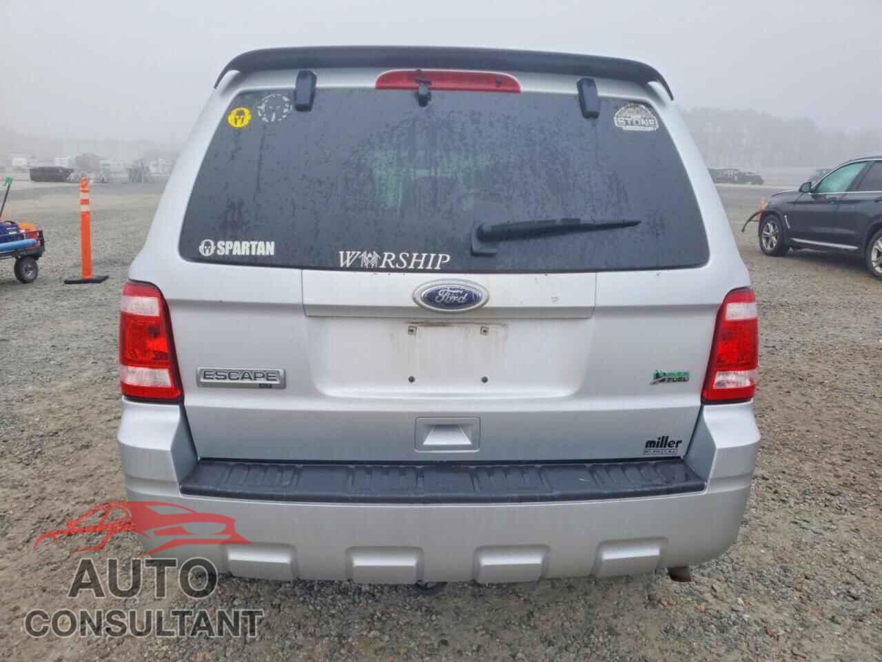 FORD ESCAPE 2010 - 1FMCU9DG2AKD16238