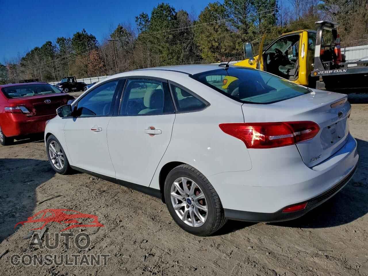 FORD FOCUS 2015 - 1FADP3F24FL343415