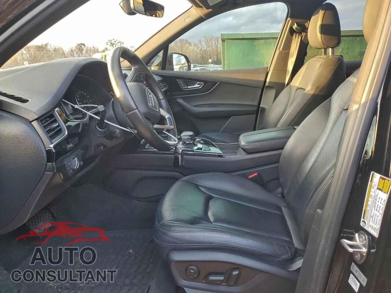 AUDI Q7 2019 - WA1AAAF71KD014216