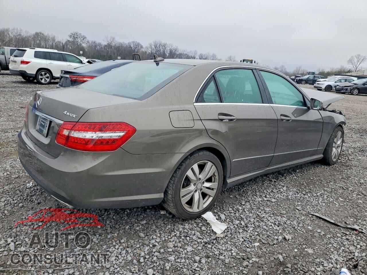 MERCEDES-BENZ E-CLASS 2011 - WDDHF8HB3BA390147
