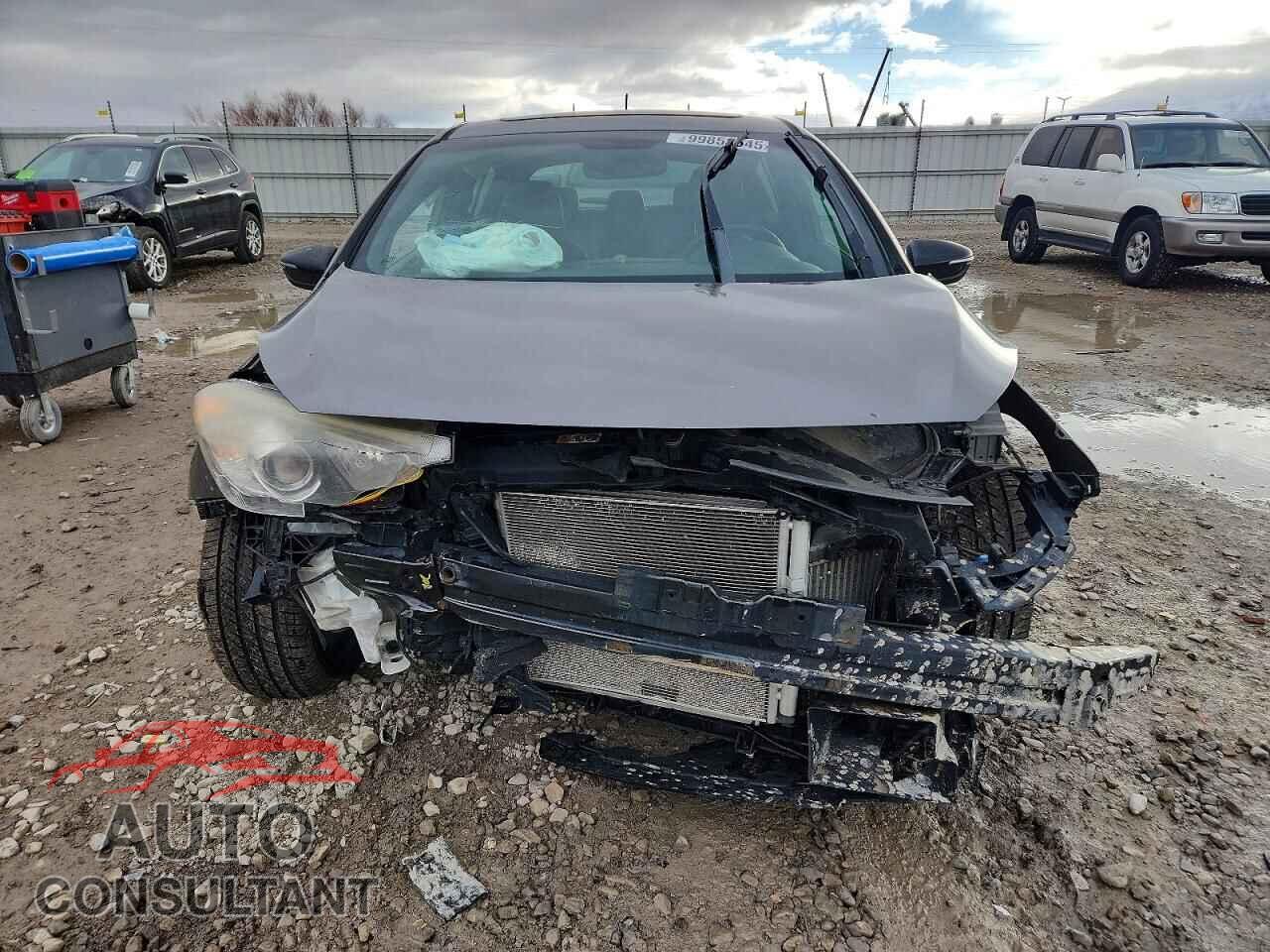 KIA FORTE 2015 - KNAFZ5A38F5359806