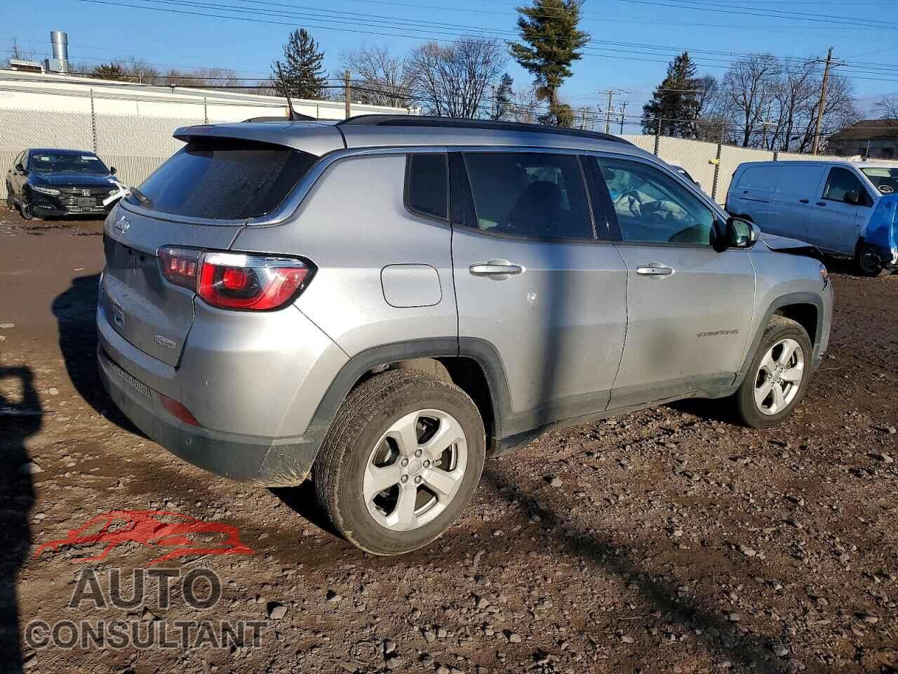 JEEP COMPASS 2018 - 3C4NJDBB4JT331998