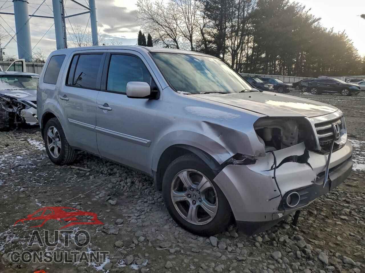 HONDA PILOT 2013 - 5FNYF4H47DB055763