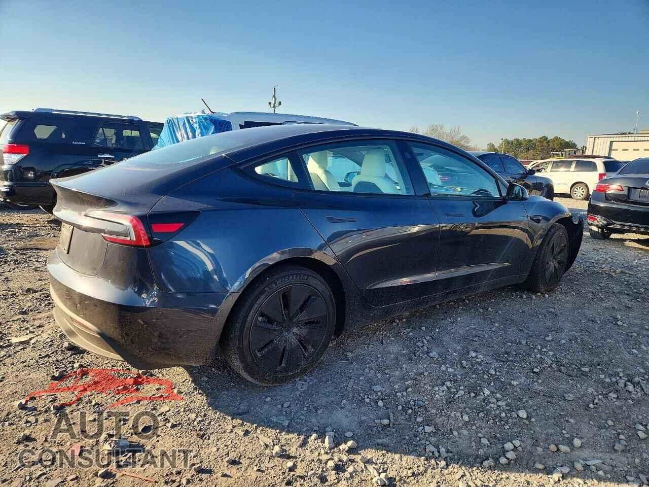 TESLA MODEL 3 2025 - 5YJ3E1EA3SF977076
