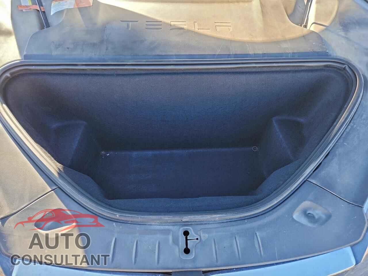 TESLA MODEL S 2016 - 5YJSA1E28GF170270