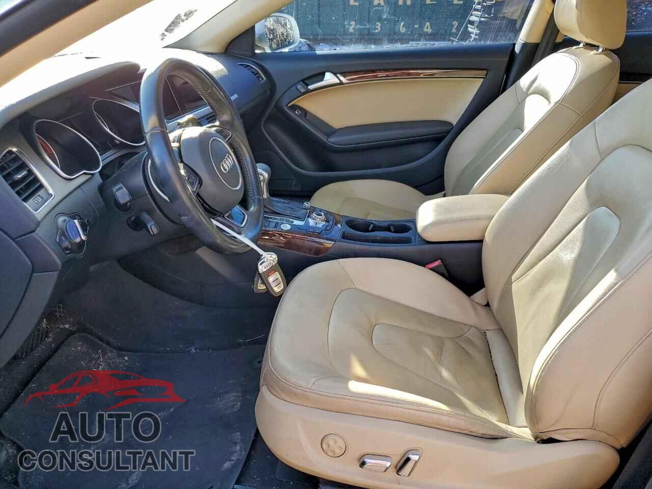 AUDI A5 2013 - WAULFAFR7DA028804