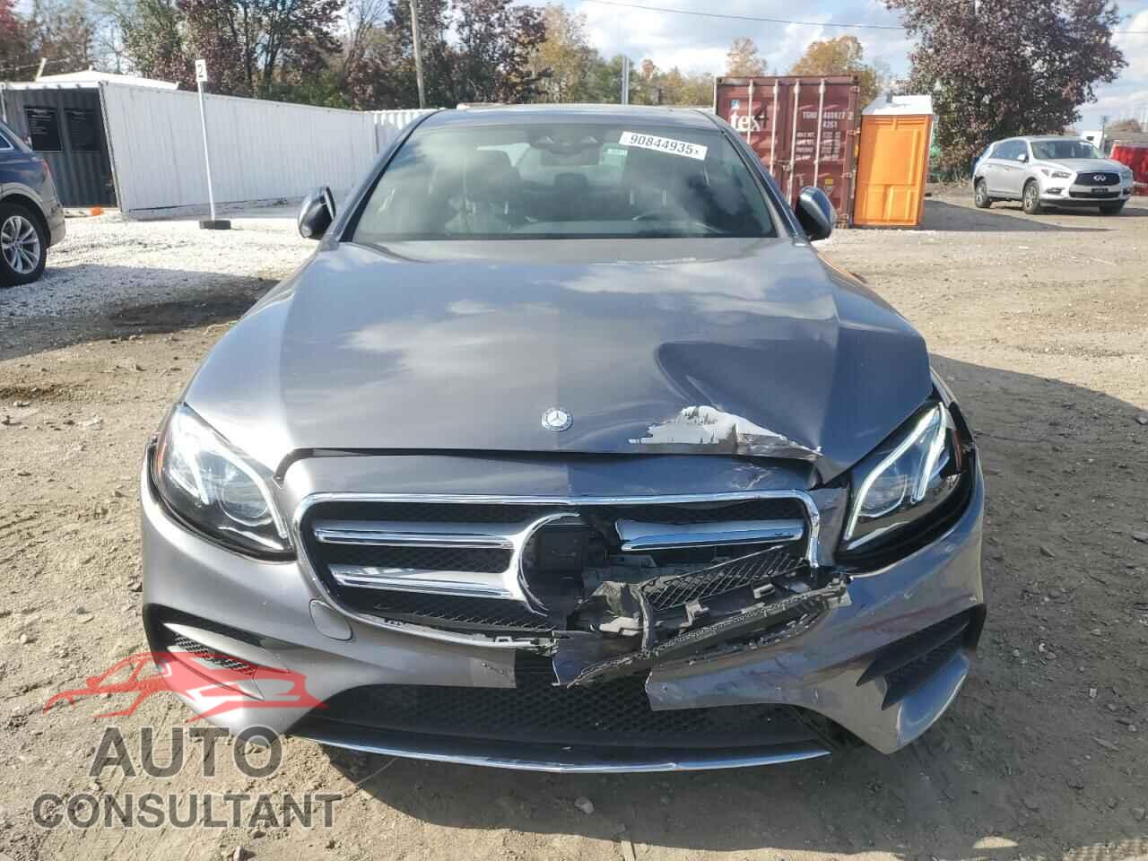 MERCEDES-BENZ E-CLASS 2017 - WDDZF4KB6HA195528