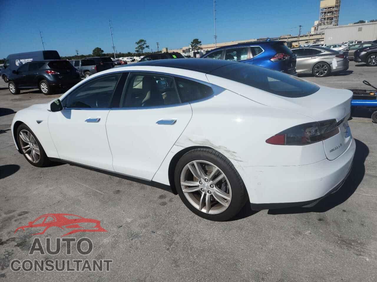 TESLA MODEL S 2015 - 5YJSA1H2XFF087210