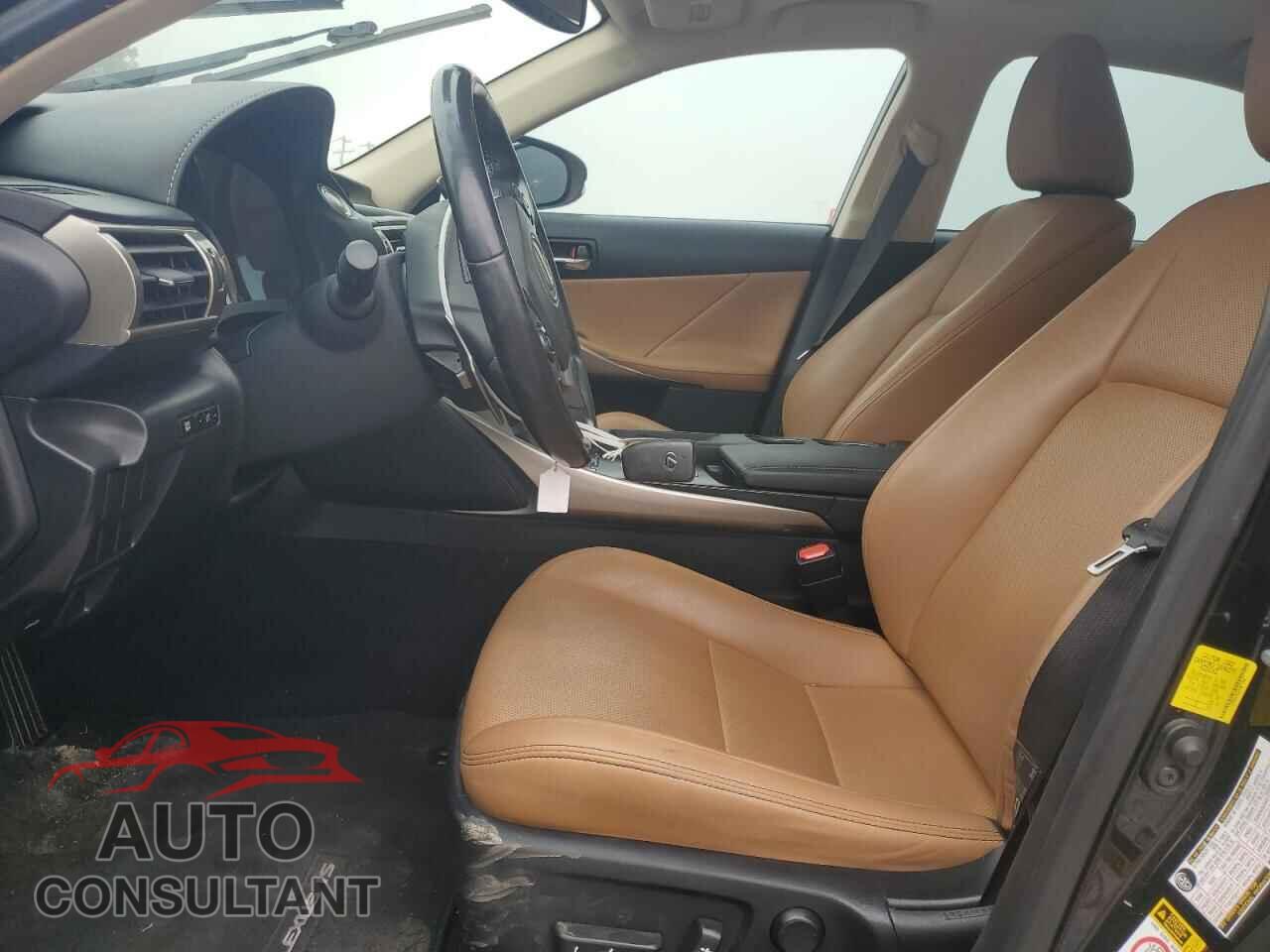 LEXUS IS 2016 - JTHBA1D23G5011545