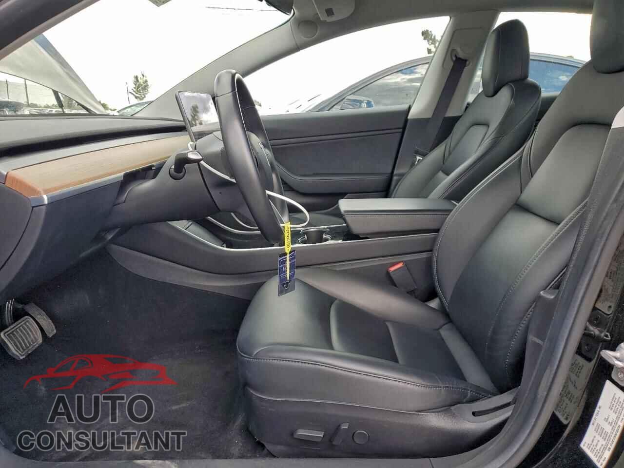 TESLA MODEL 3 2019 - 5YJ3E1EB0KF384784