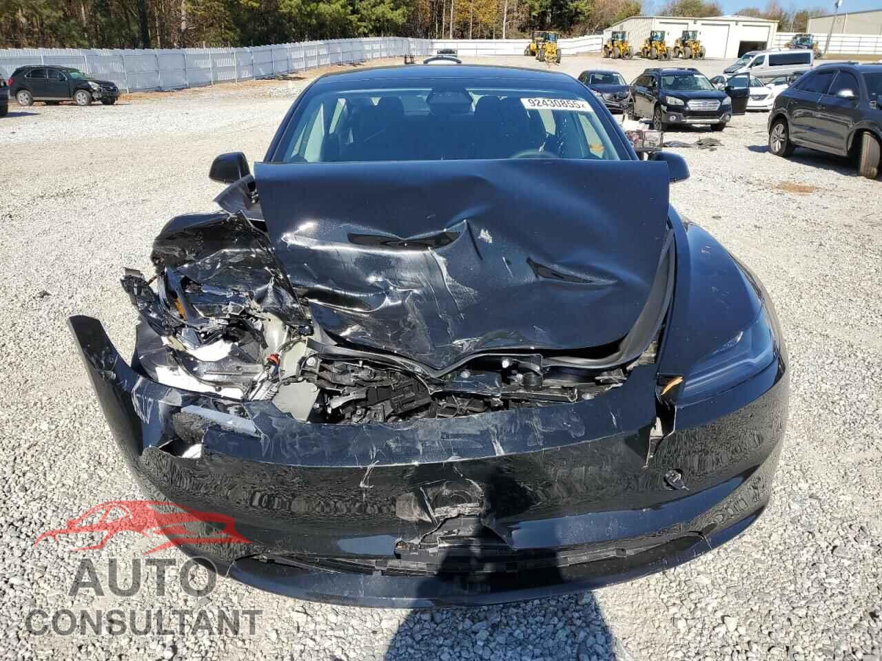 TESLA MODEL 3 2025 - 5YJ3E1EA5SF067378