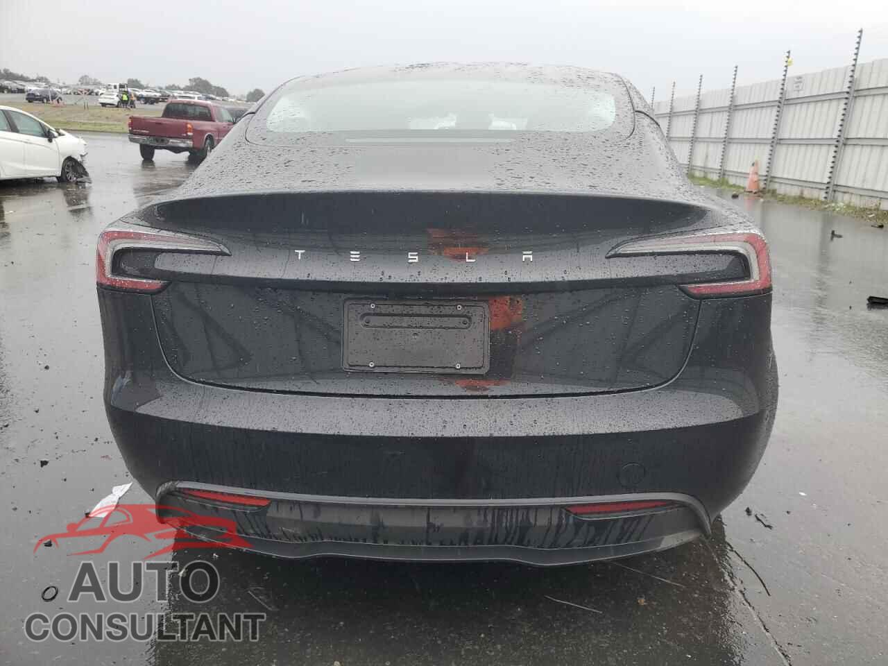TESLA MODEL 3 2025 - 5YJ3E1EA8SF067990