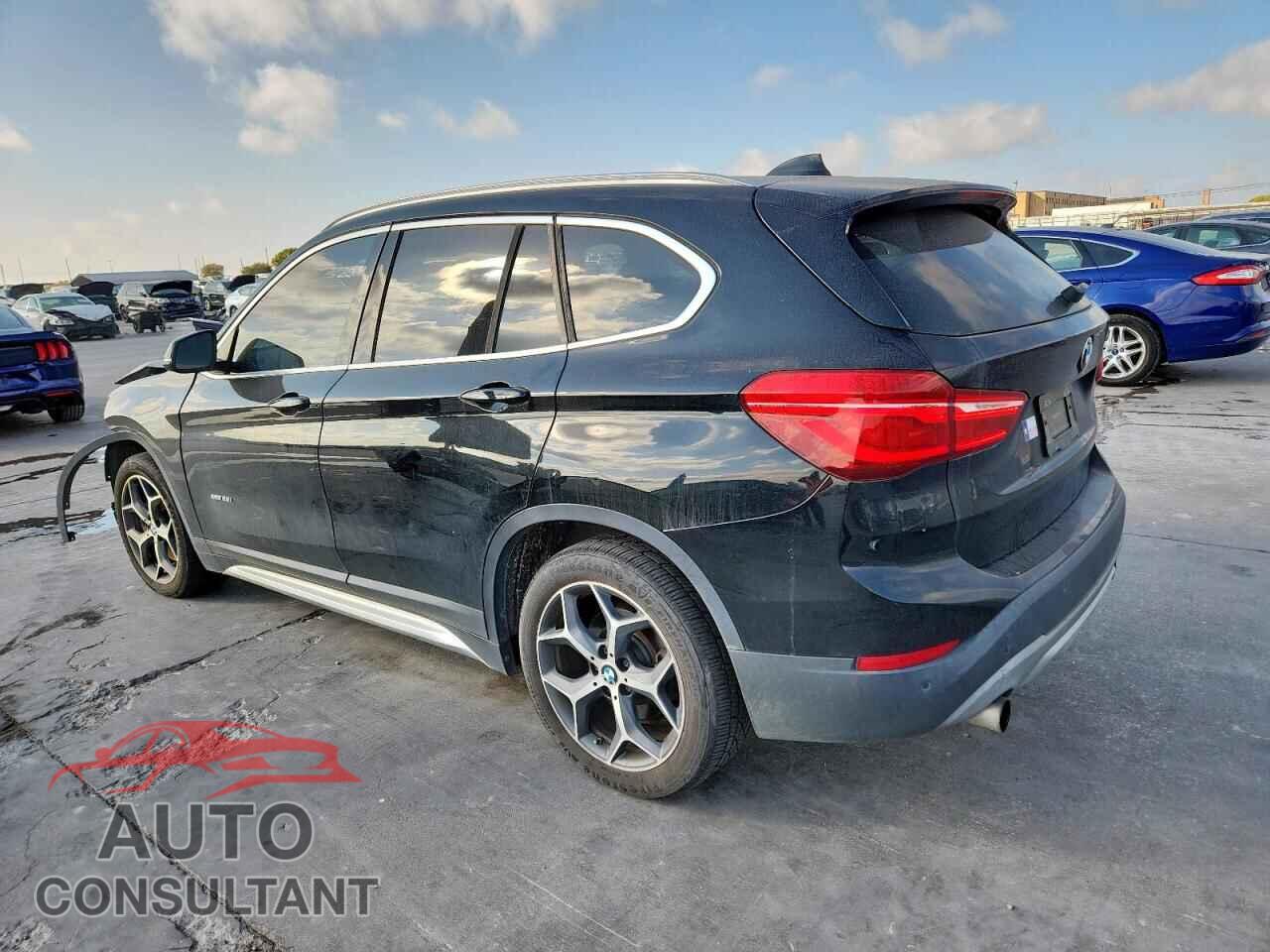 BMW X1 2016 - WBXHT3C35GP885219