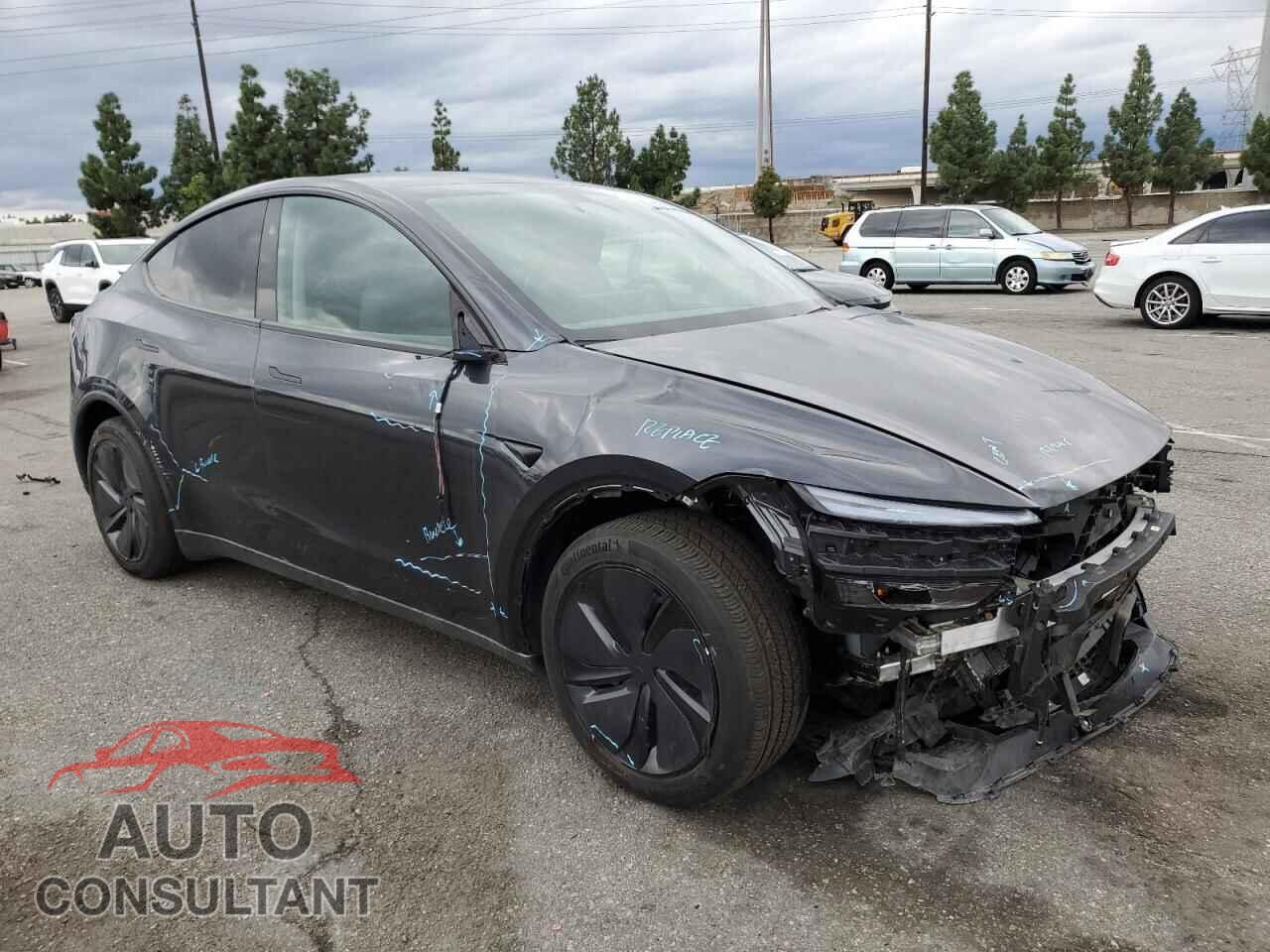 TESLA MODEL Y 2026 - 7SAYGDEE2TF368828