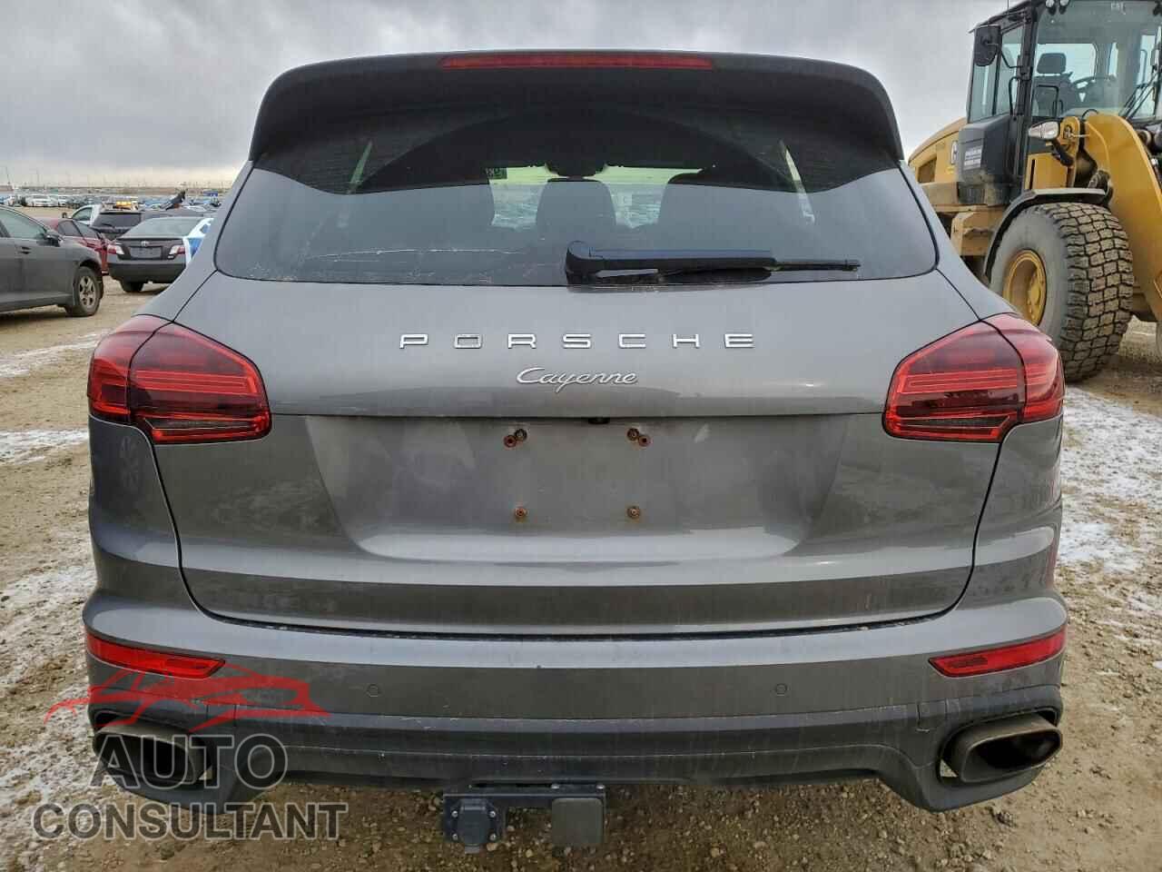 PORSCHE CAYENNE 2016 - WP1AA2A27GLA09606
