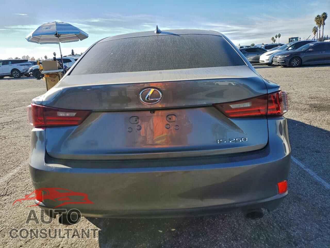 LEXUS IS 2014 - JTHBF1D24E5021077