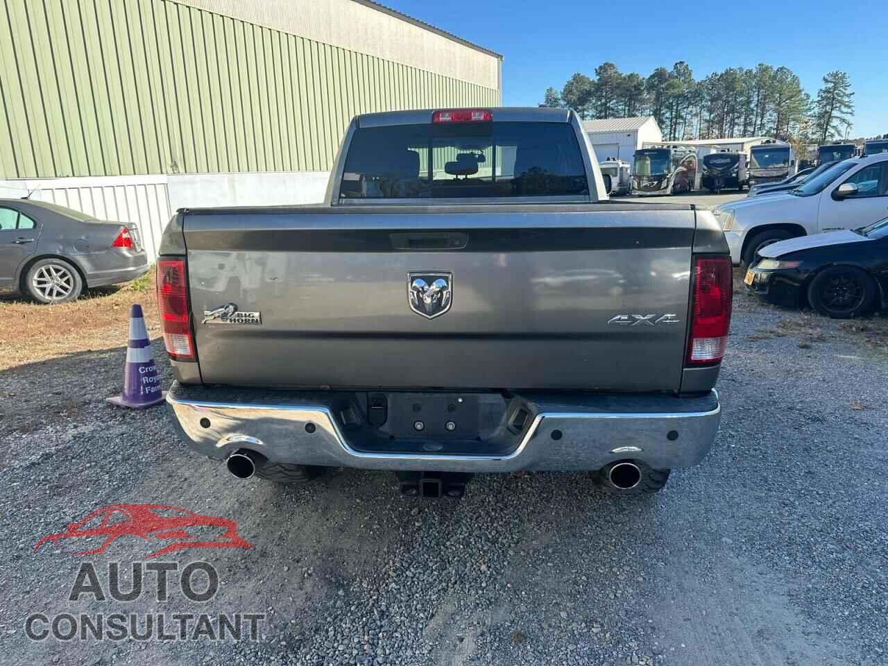 DODGE RAM 1500 2012 - 1C6RD7GT0CS219352