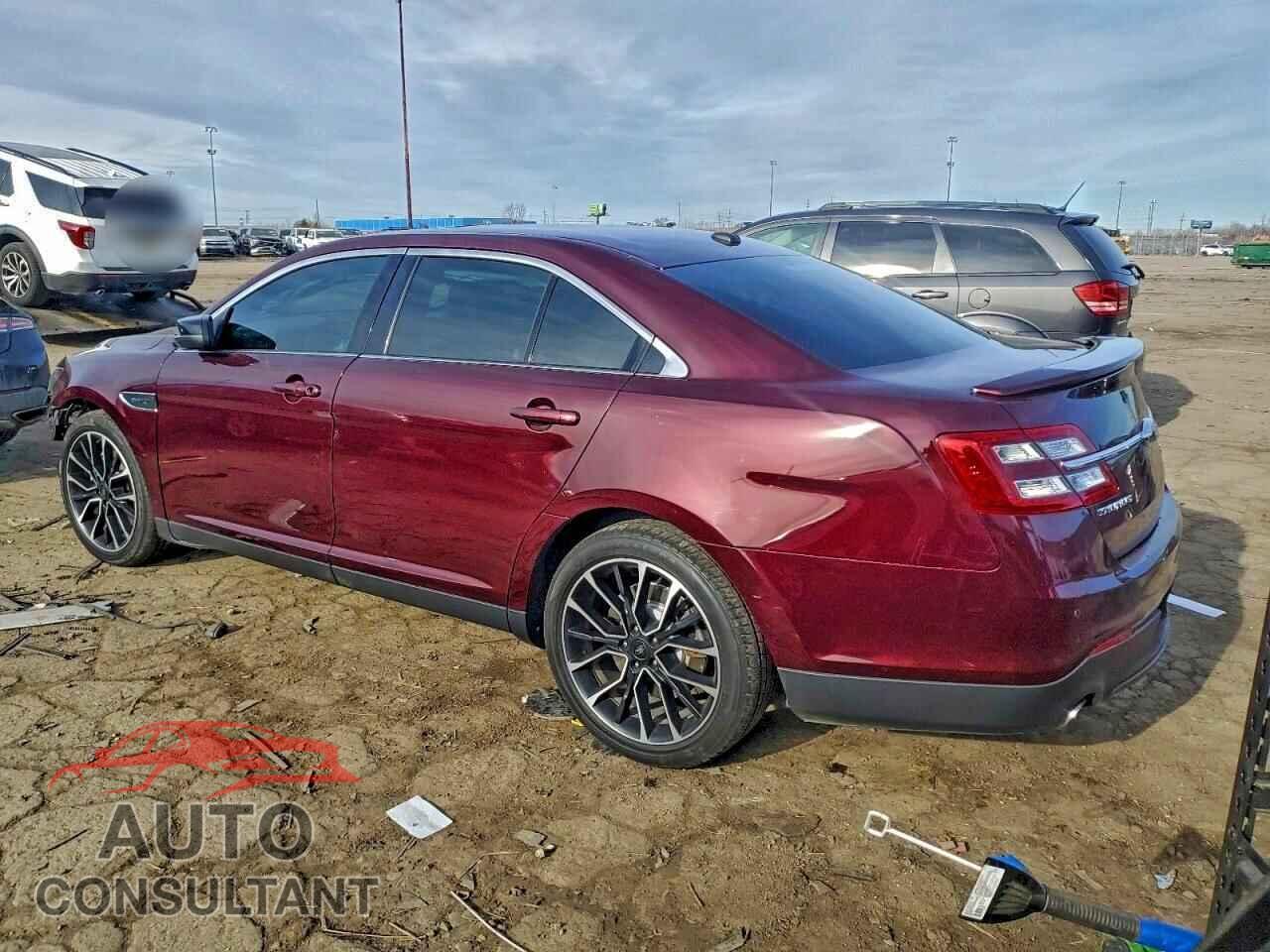 FORD TAURUS 2019 - 1FAHP2KT4KG110597