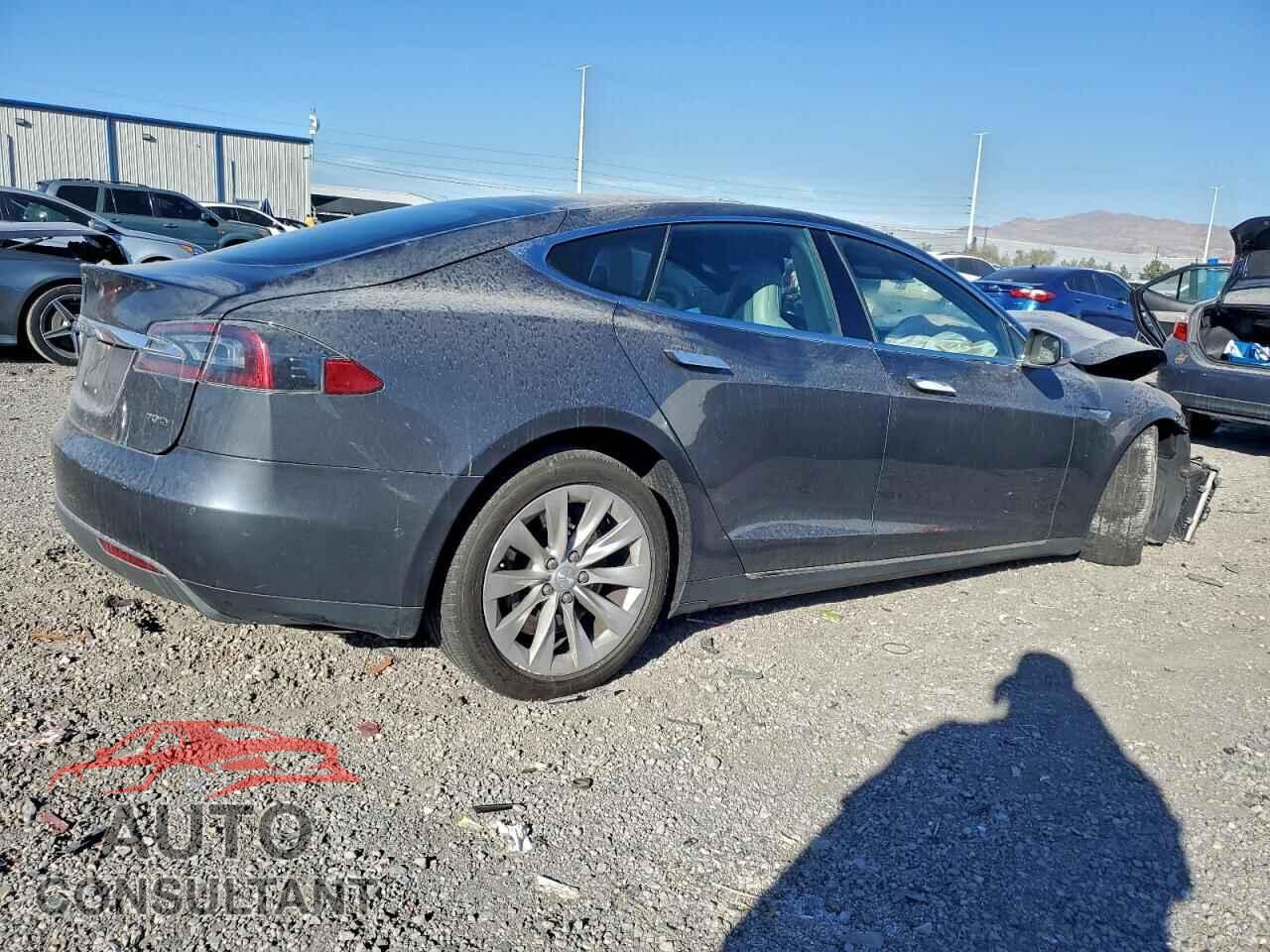 TESLA MODEL S 2016 - 5YJSA1E27GF135378