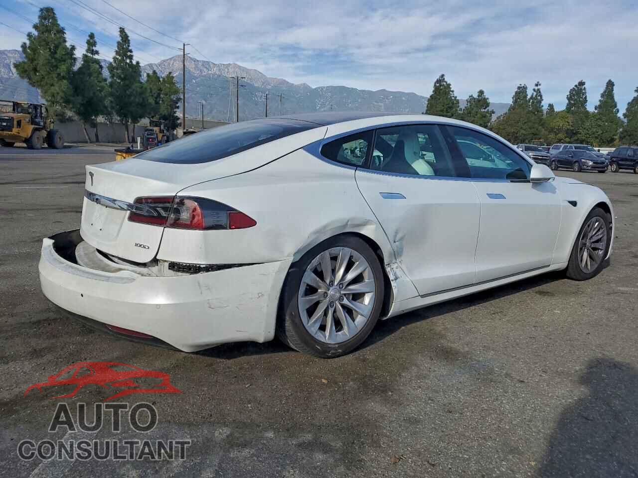 TESLA MODEL S 2018 - 5YJSA1E20JF272766