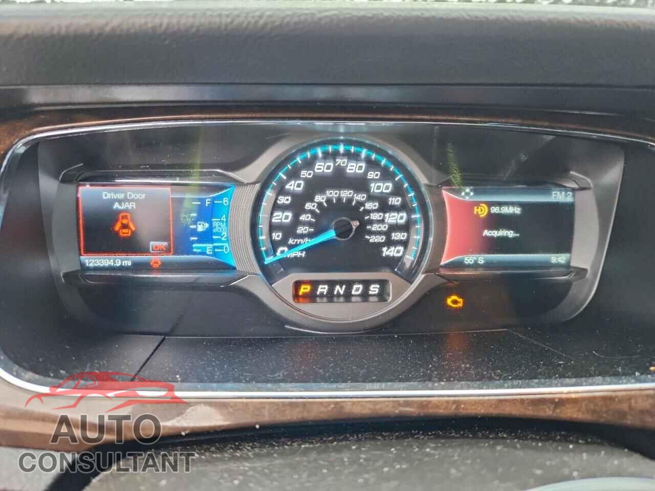 FORD TAURUS 2015 - 1FAHP2F85FG109051