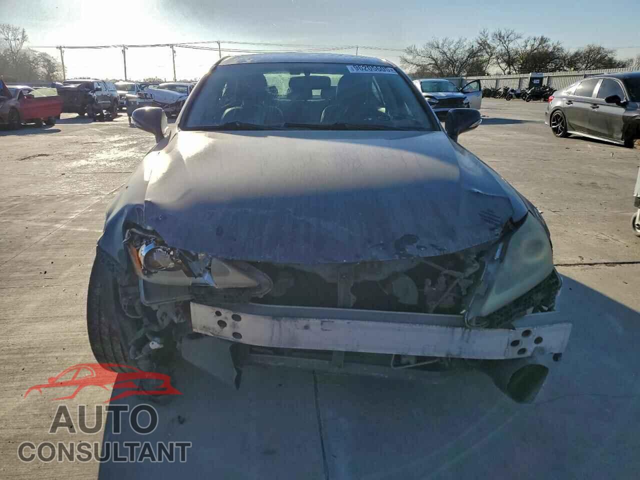 LEXUS IS 2011 - JTHCF5C21B5047239