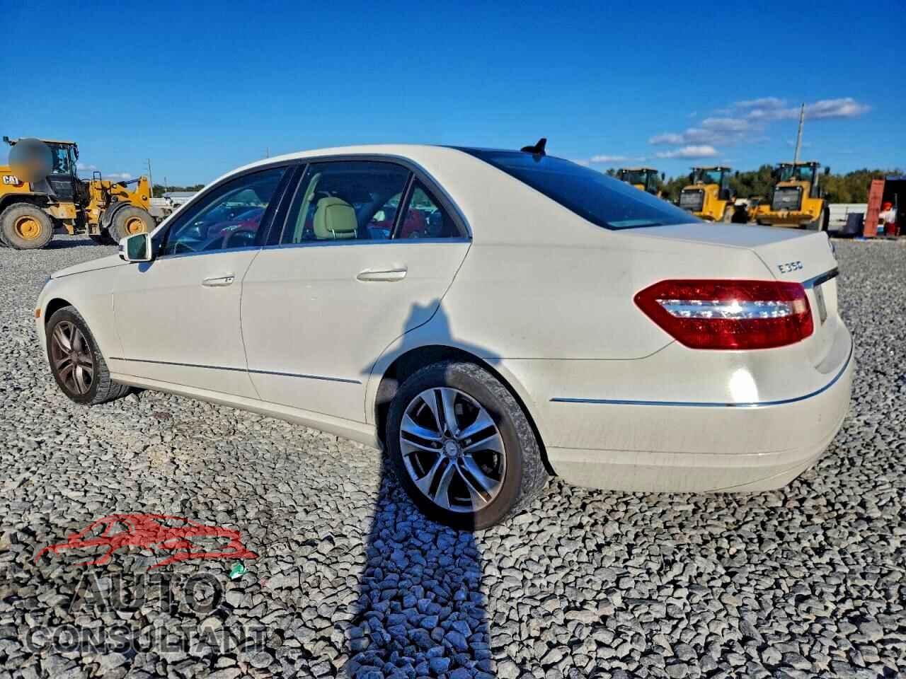 MERCEDES-BENZ E-CLASS 2011 - WDDHF5GB4BA387631