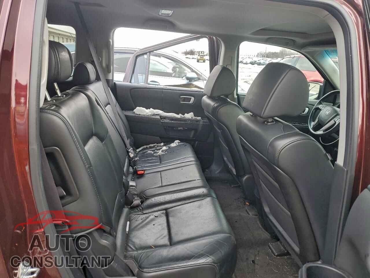 HONDA PILOT 2011 - 5FNYF4H59BB071520