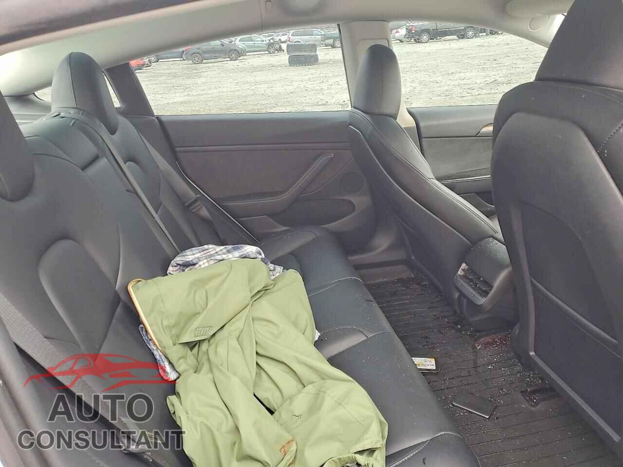 TESLA MODEL 3 2023 - 5YJ3E1EC8PF588037