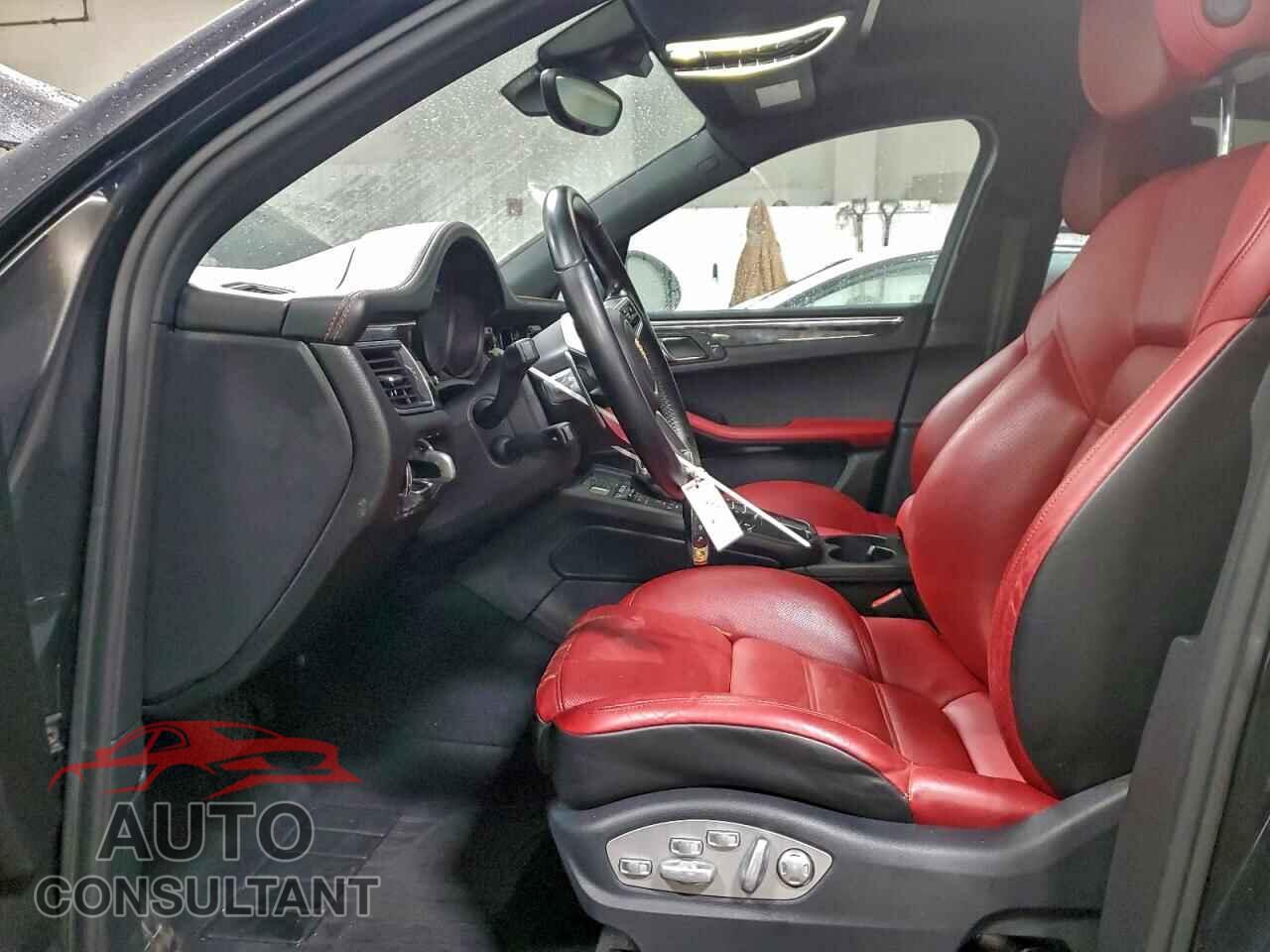 PORSCHE MACAN 2015 - WP1AB2A52FLB67566