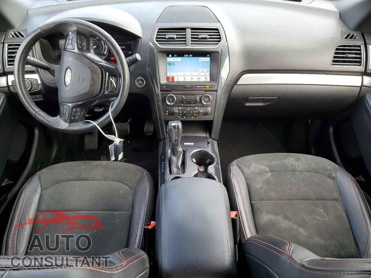FORD EXPLORER 2018 - 1FM5K7DH6JGB29986