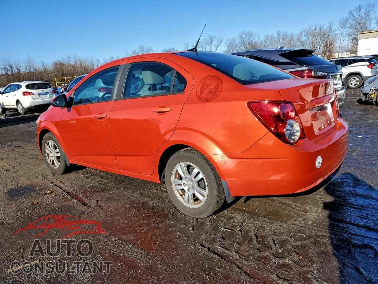 CHEVROLET SONIC 2012 - 1G1JB5SH1C4160084