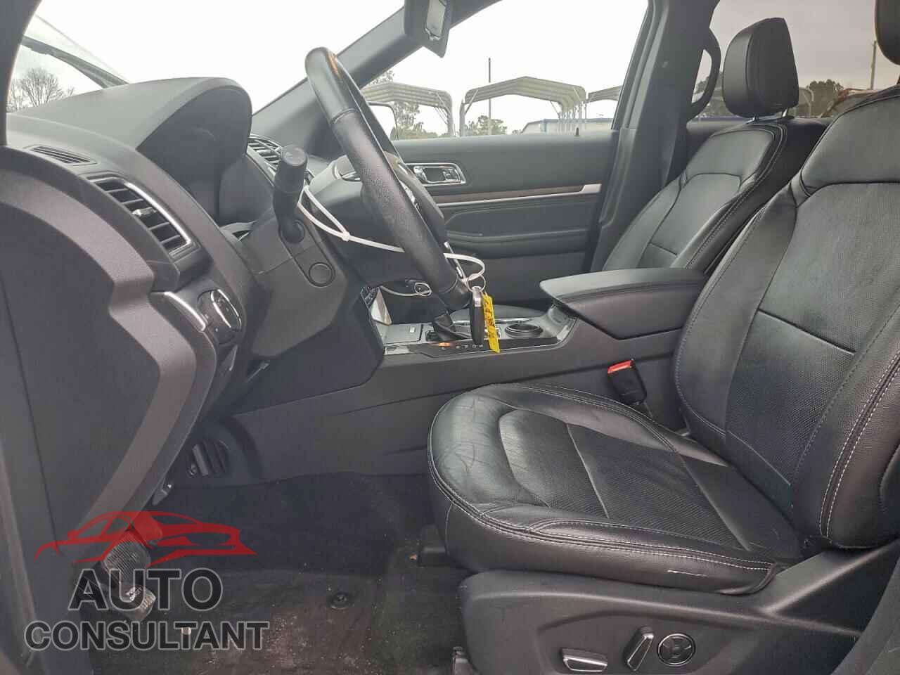 FORD EXPLORER 2018 - 1FM5K7F84JGB03545