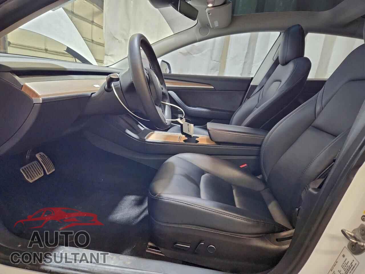 TESLA MODEL 3 2023 - 5YJ3E1EAXPF420575