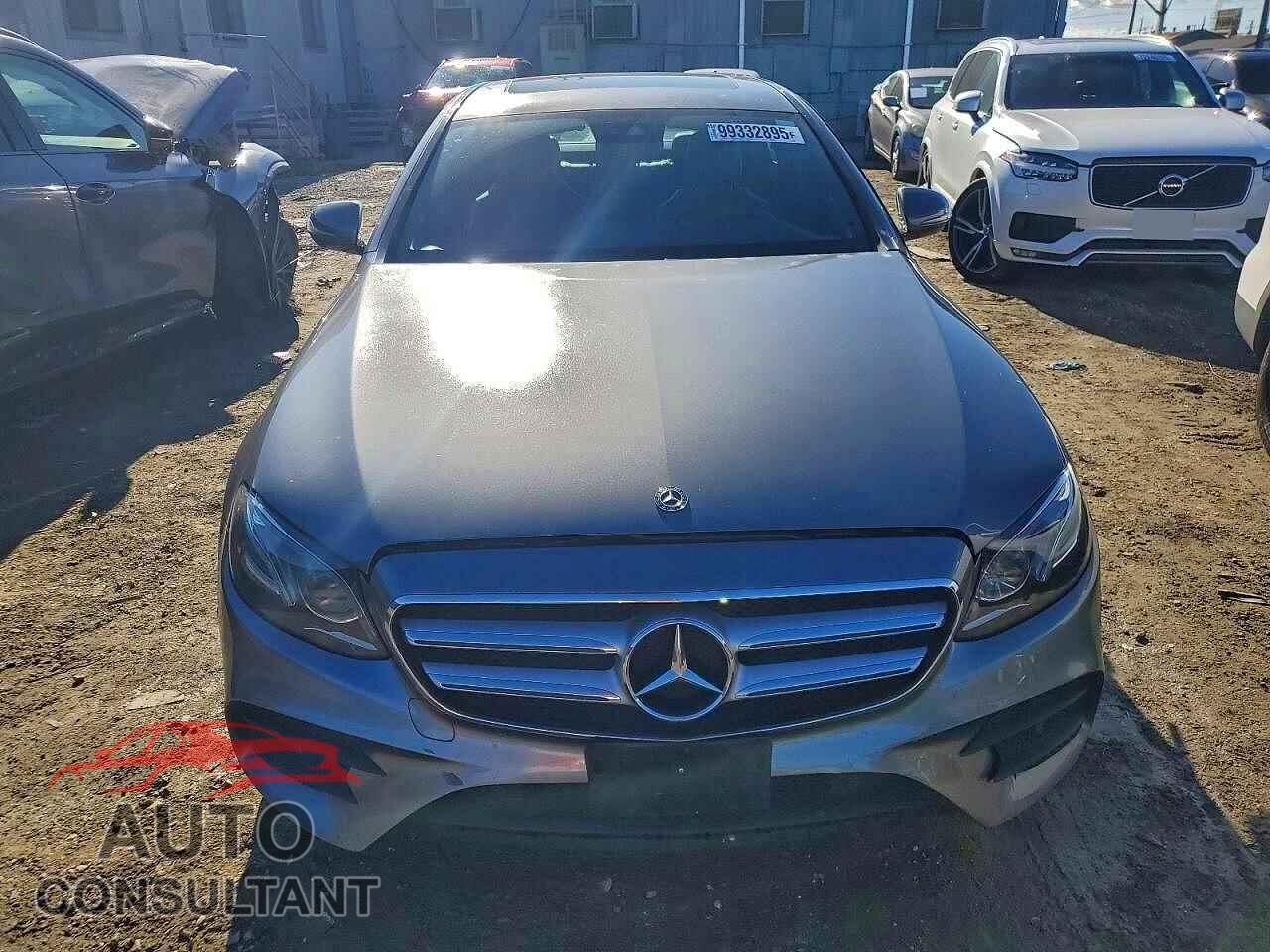 MERCEDES-BENZ E-CLASS 2018 - WDDZF4JB5JA335625
