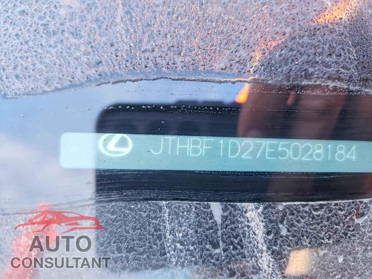 LEXUS IS 2014 - JTHBF1D27E5028184