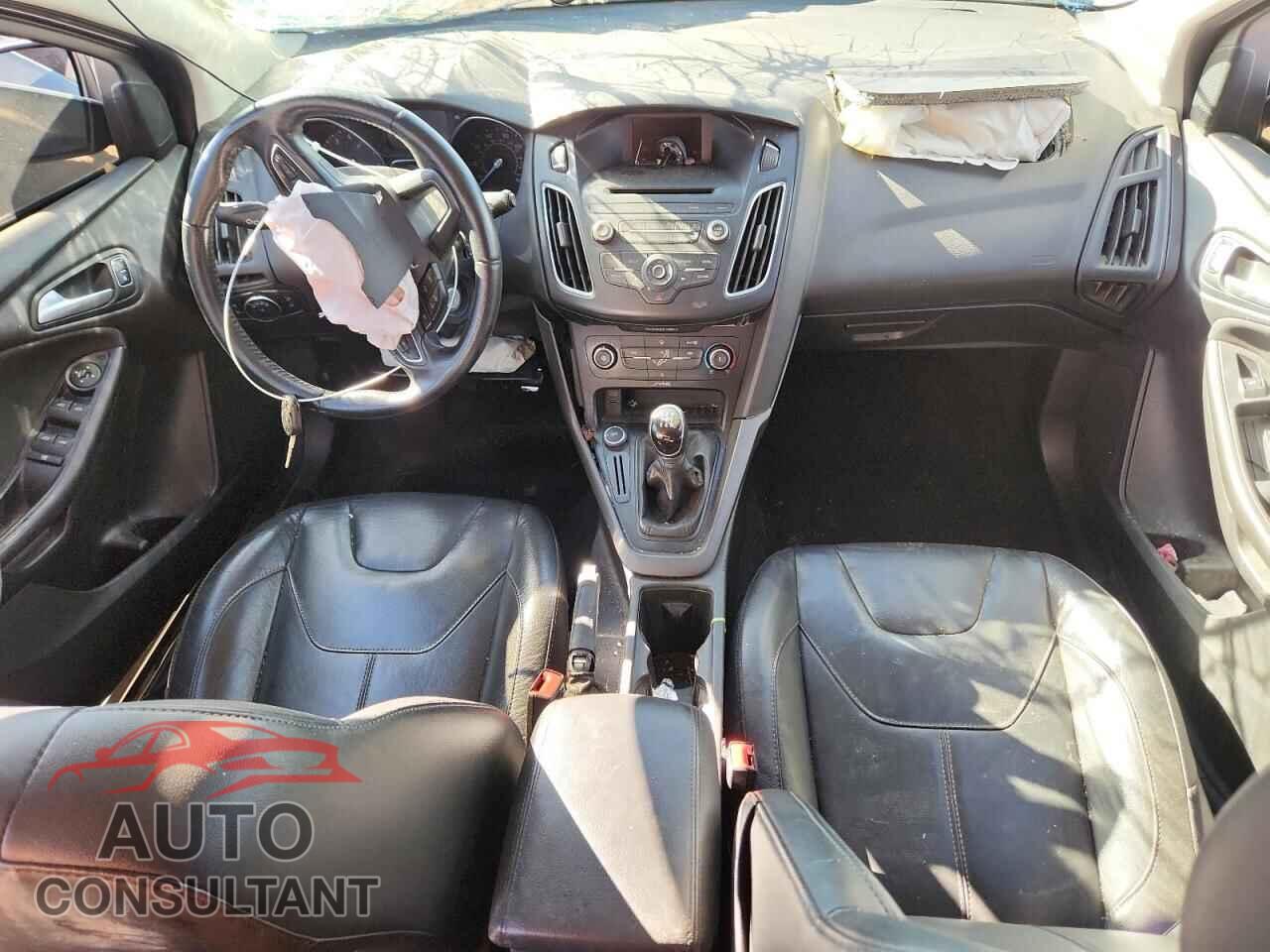 FORD FOCUS 2016 - 1FADP3K25GL227115