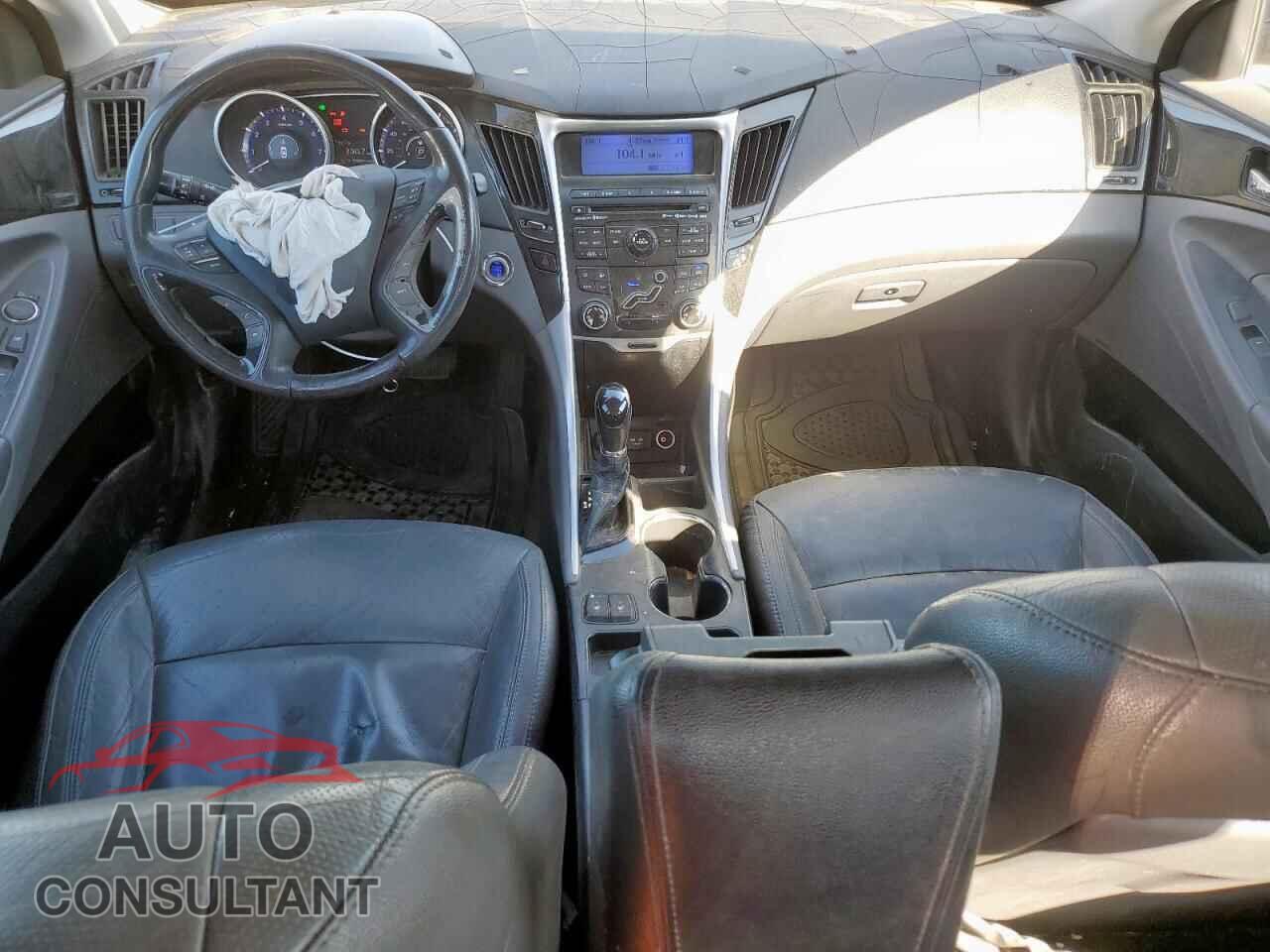 HYUNDAI SONATA 2011 - 5NPEC4AC2BH106016