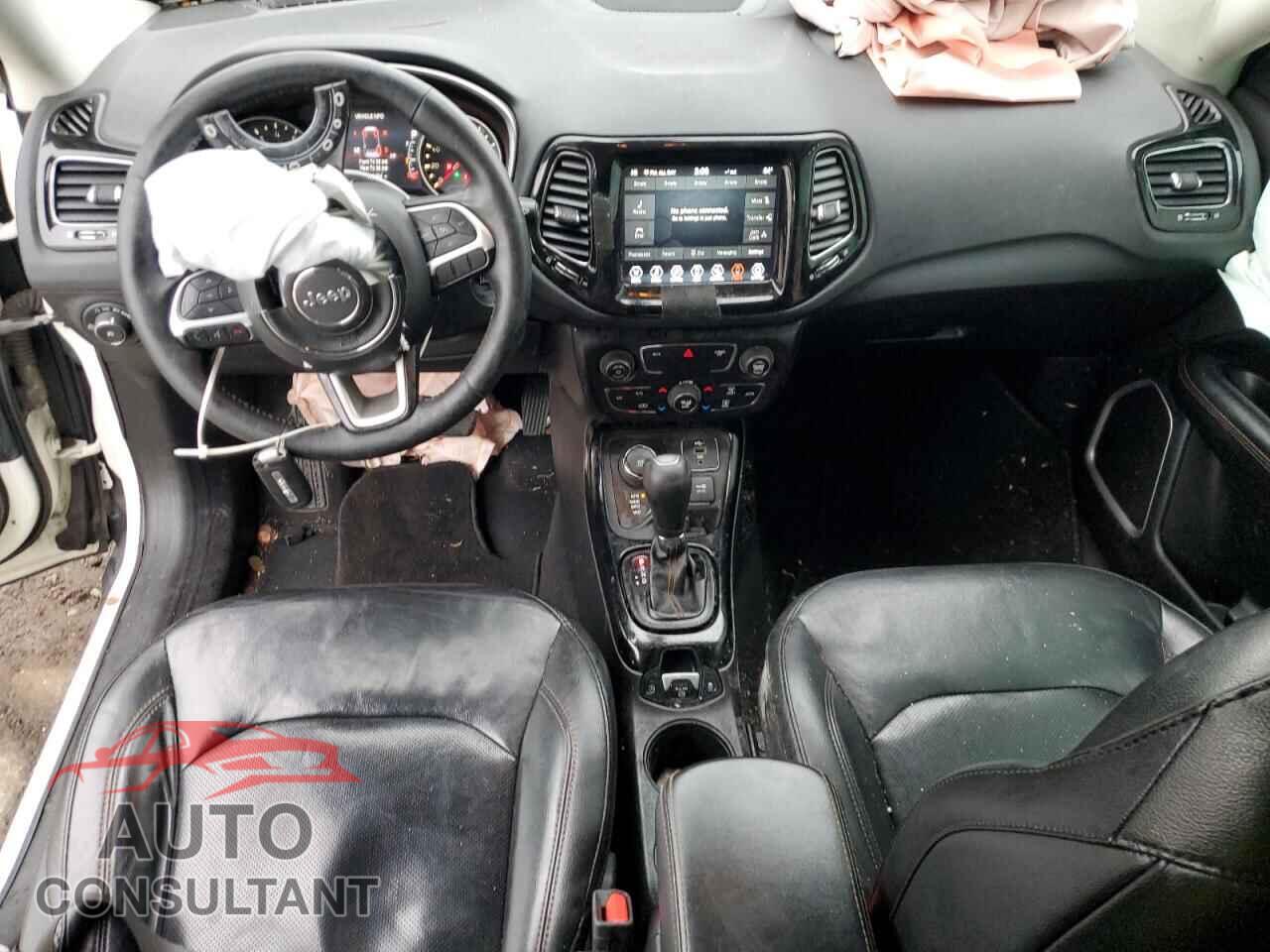 JEEP COMPASS 2019 - 3C4NJDCBXKT656154