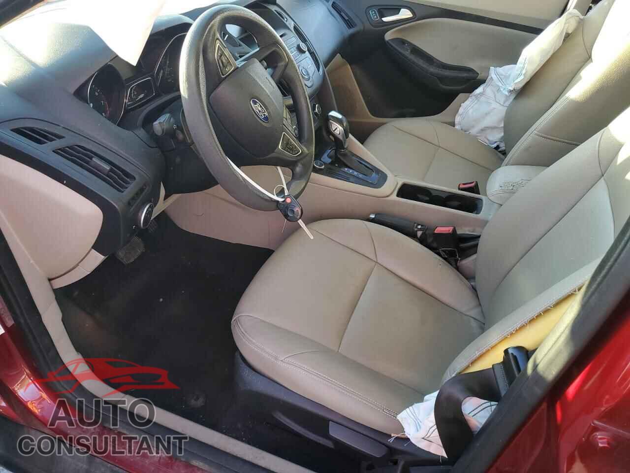 FORD FOCUS 2016 - 1FADP3K21GL376640